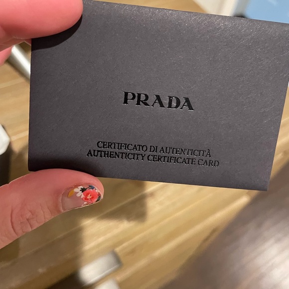 Men’s Prada leather wallet (with authentication card) - Picture 4 of 7